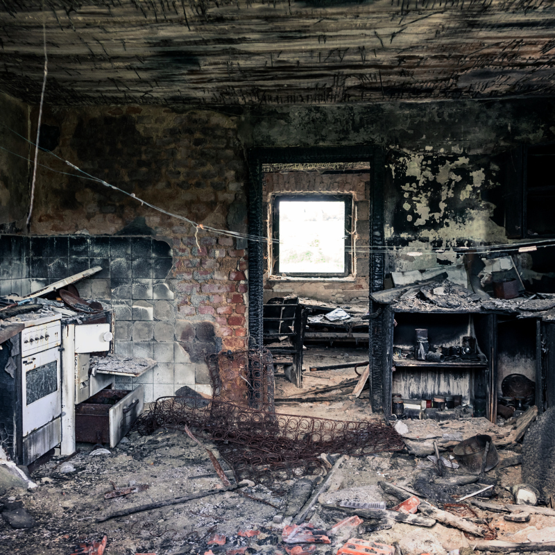 picture of water heater leaking